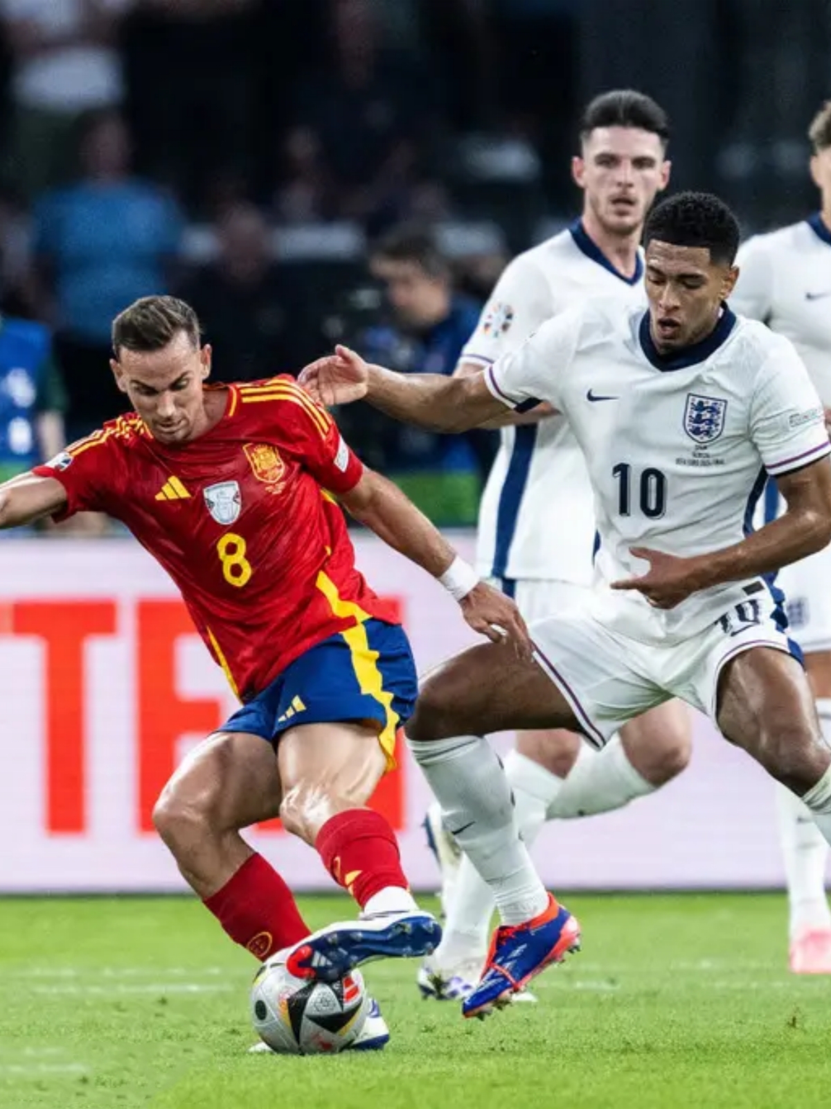 九游游戏-浓眉哥重要时刻刷新纪录，西班牙队带队取胜！-九游游戏