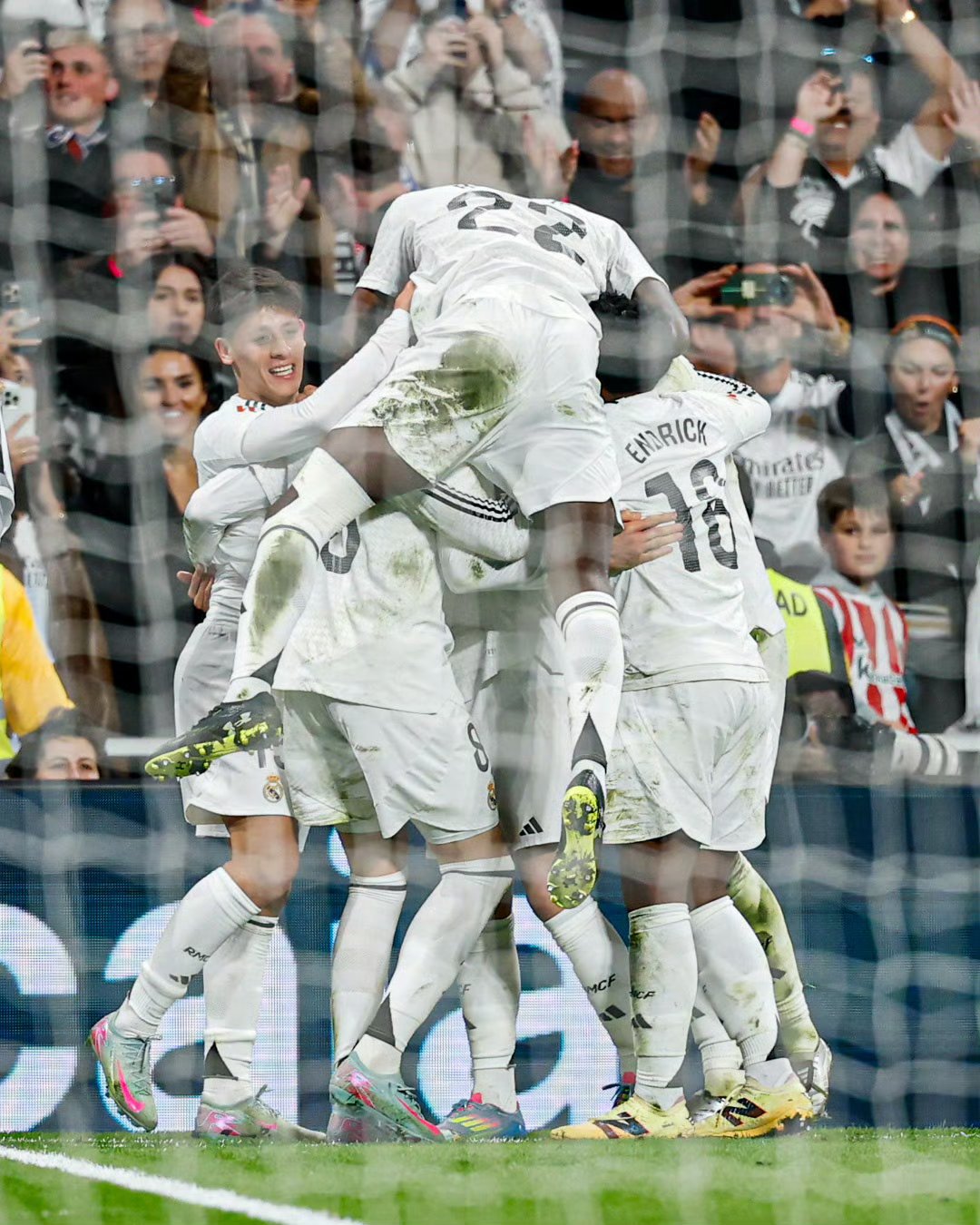 九游-皇马巨星伤愈复出即破门，全场球迷沸腾，以及所有实现.-九游